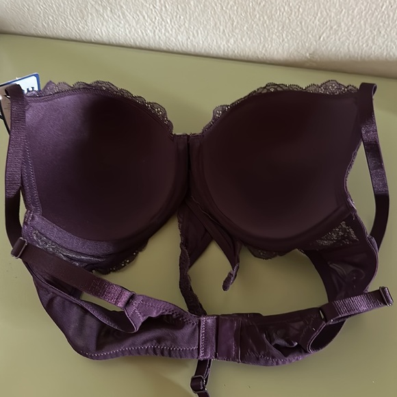 Mod by Parfait Plum Purple Bra with Cross Detail in Lace.  32DD - Picture 4 of 5